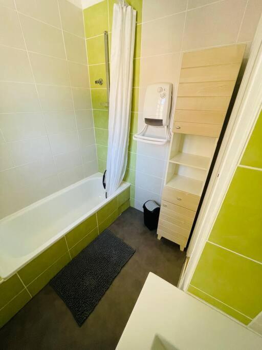 Chez Leo III Apartment Bollène Екстериор снимка